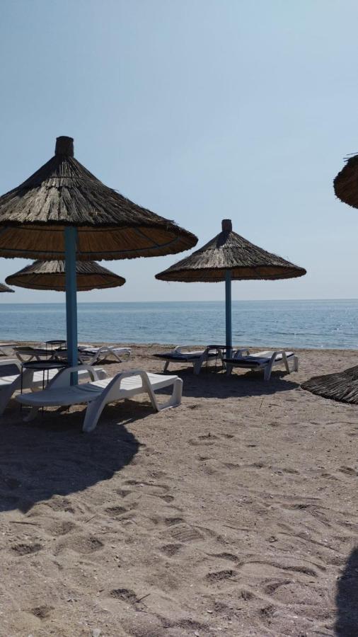 Douăzeci şi Trei August Blaxy Resort Stefi Cu Acces La Piscine Gratuit מראה חיצוני תמונה