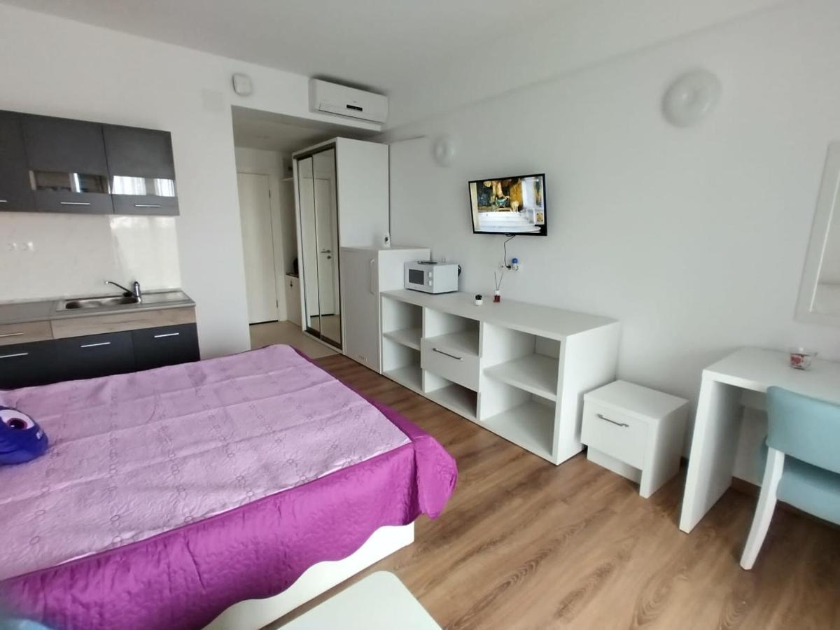 Douăzeci şi Trei August Blaxy Resort Stefi Cu Acces La Piscine Gratuit מראה חיצוני תמונה