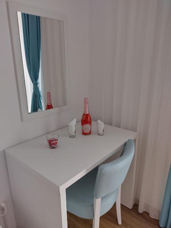 Douăzeci şi Trei August Blaxy Resort Stefi Cu Acces La Piscine Gratuit מראה חיצוני תמונה
