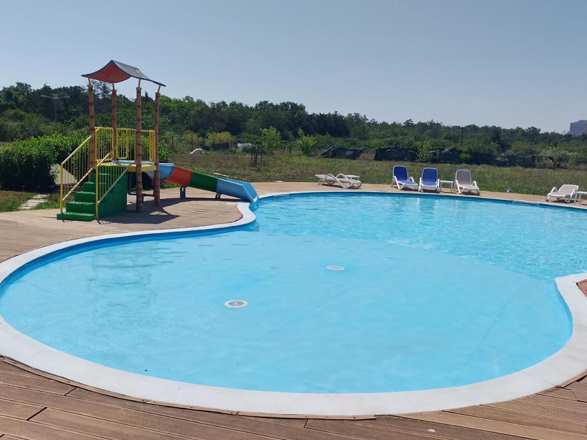 Douăzeci şi Trei August Blaxy Resort Stefi Cu Acces La Piscine Gratuit מראה חיצוני תמונה