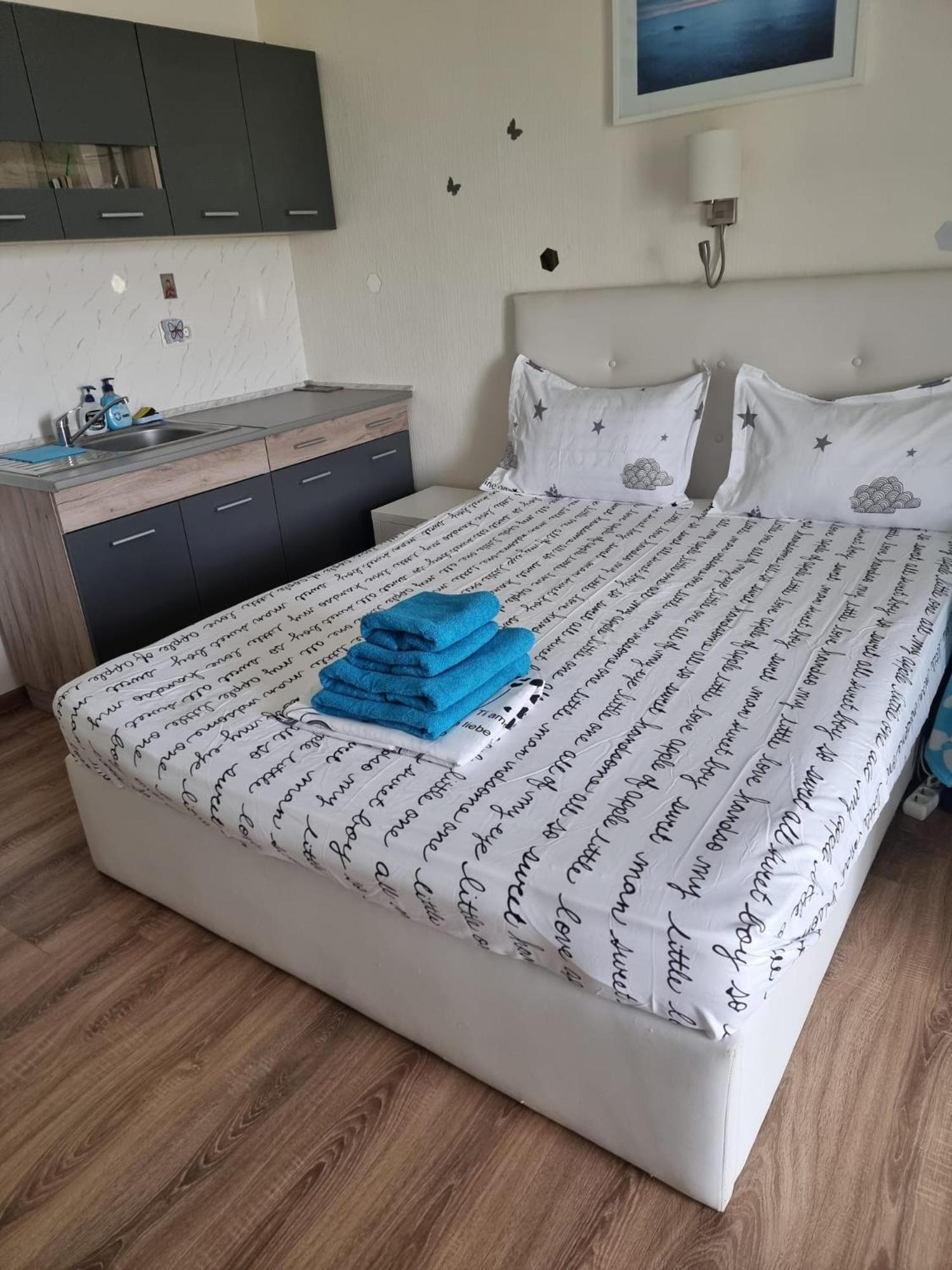 Douăzeci şi Trei August Blaxy Resort Stefi Cu Acces La Piscine Gratuit מראה חיצוני תמונה